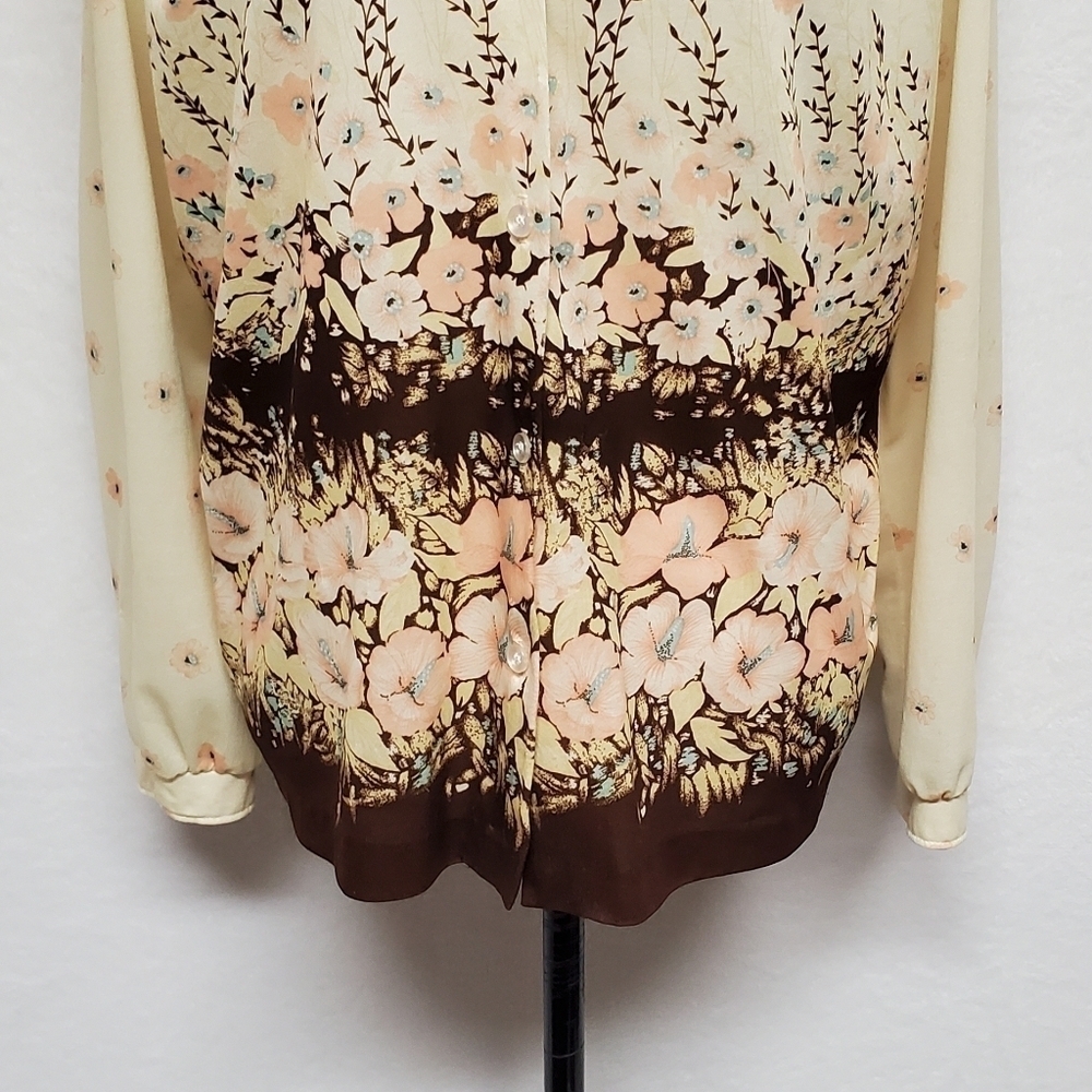 VINTAGE 1960s Boho Yellow Multi-color Floral Long Sleeves Button Up Day Blouse - Picture 7 of 14